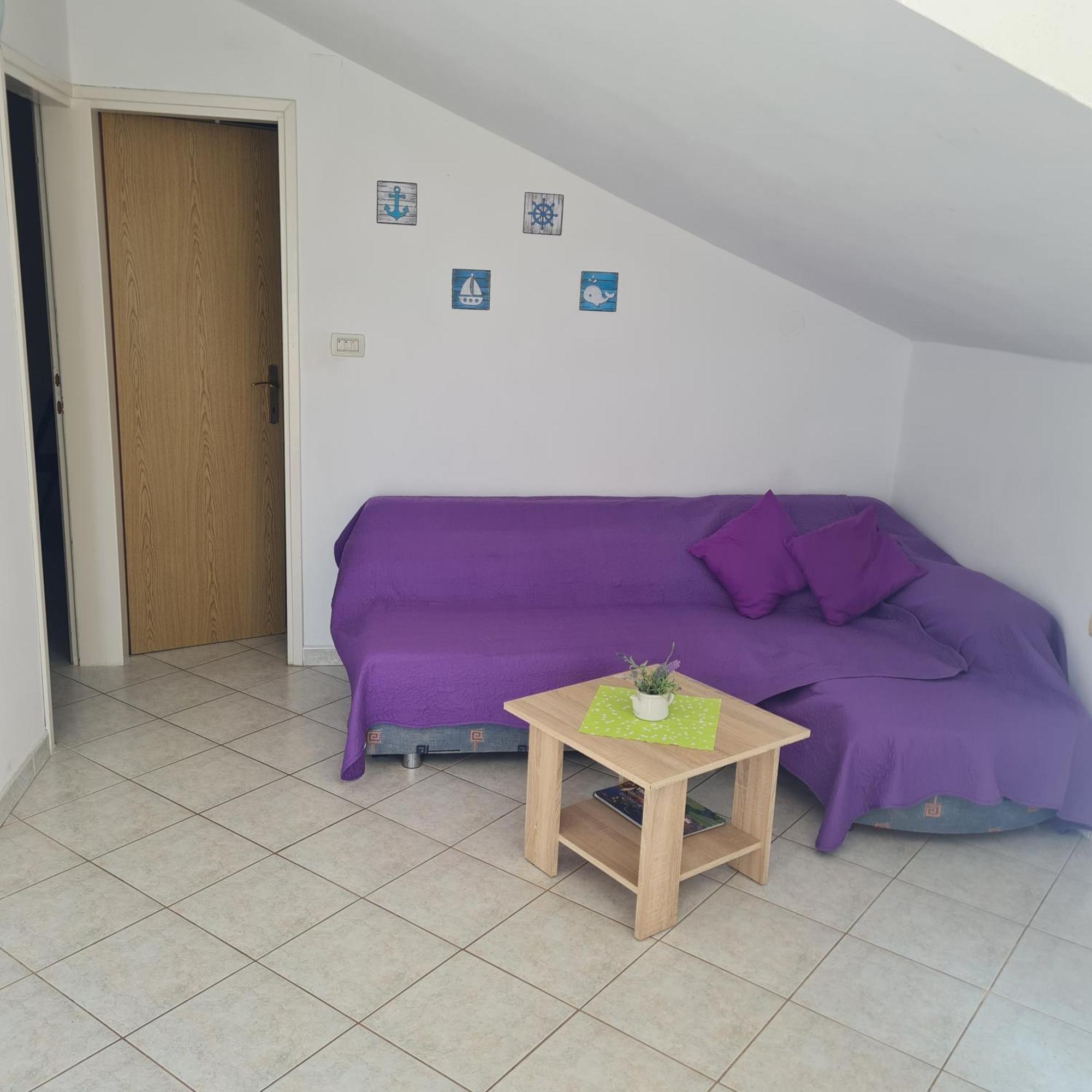 Apartment Karuza Rukavac Вис Номер фото