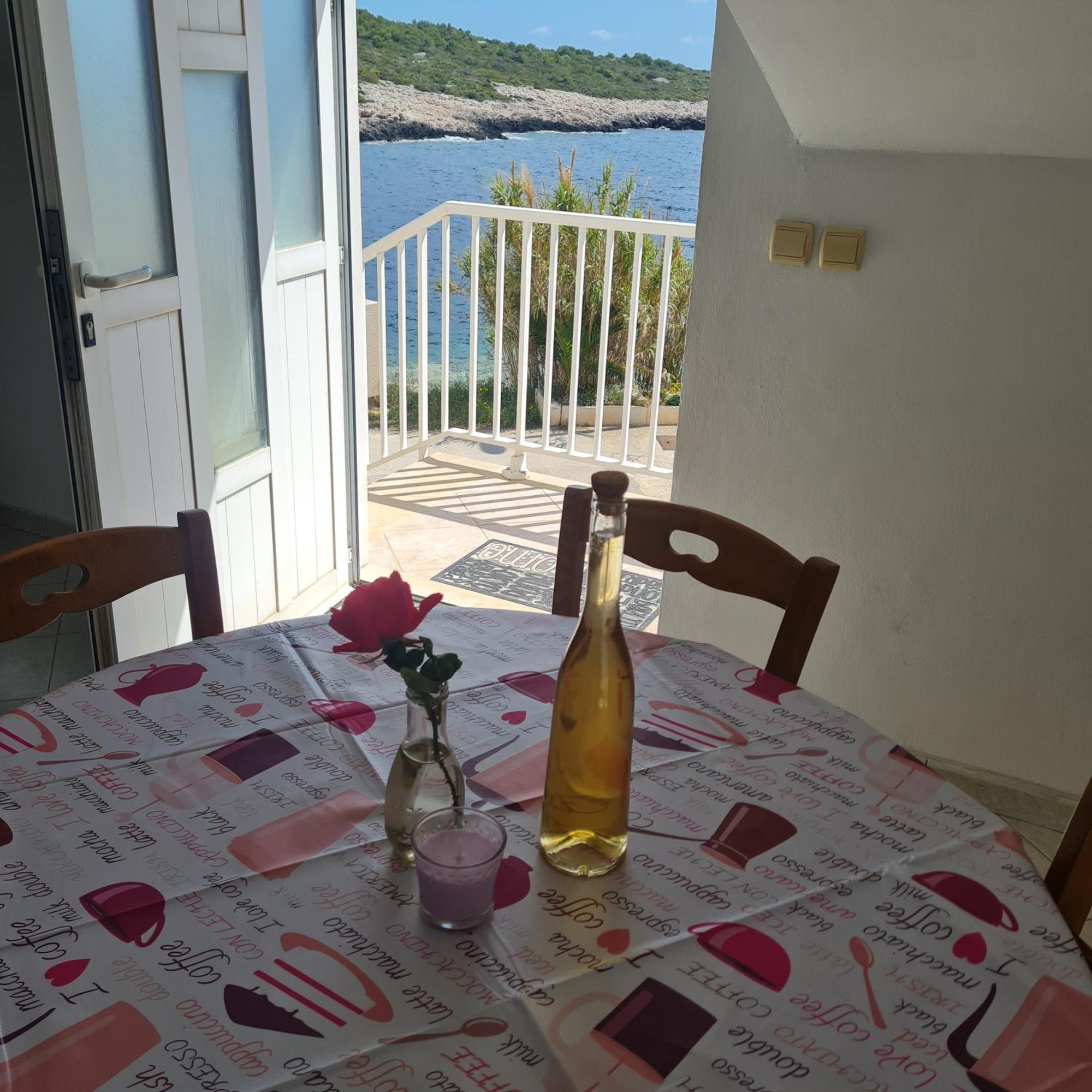 Apartment Karuza Rukavac Вис Номер фото