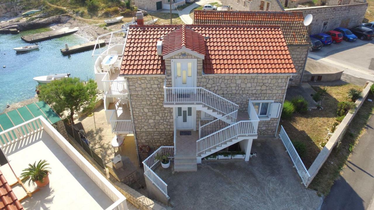 Apartment Karuza Rukavac Вис Экстерьер фото
