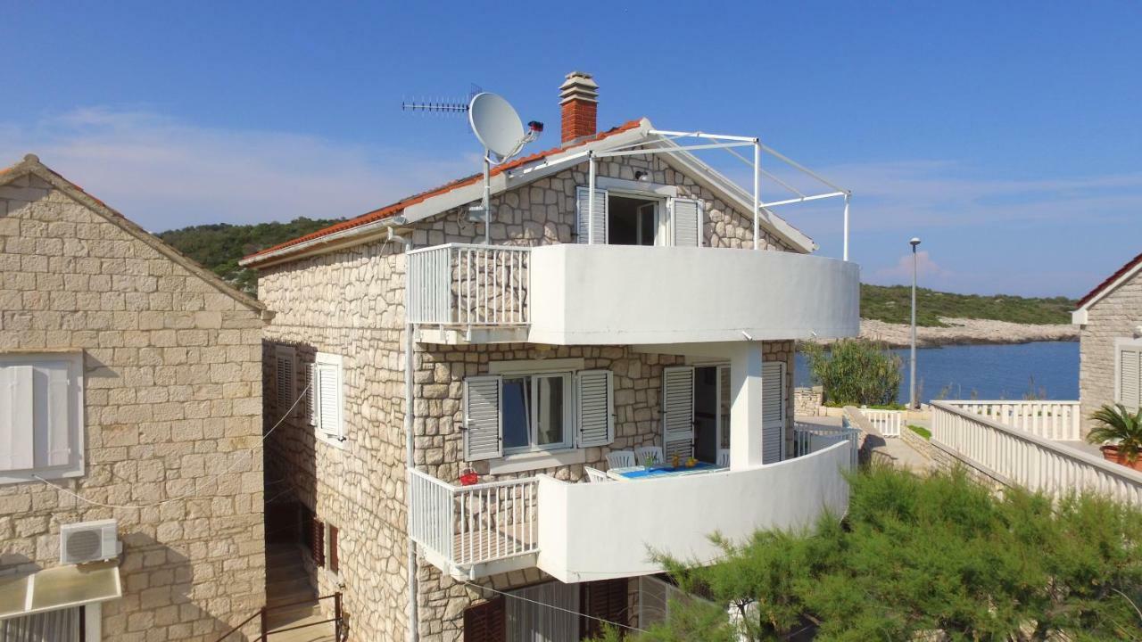 Apartment Karuza Rukavac Вис Экстерьер фото