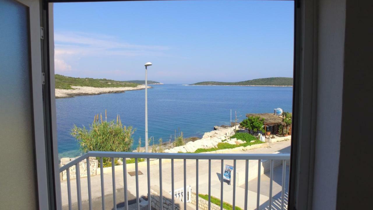 Apartment Karuza Rukavac Вис Экстерьер фото