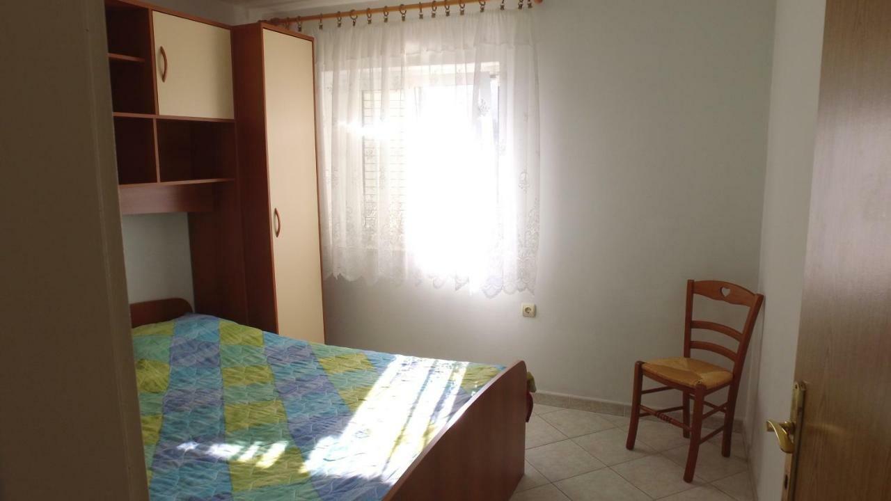 Apartment Karuza Rukavac Вис Экстерьер фото